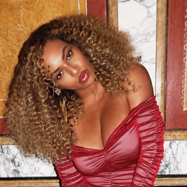 Beyoncé Dresses Her Post-Baby Body in $1,437 Outfit