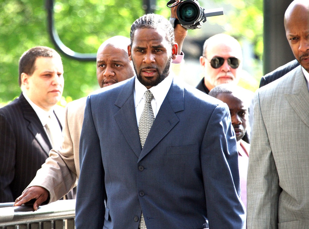 Inside R Kelly #39 s Most ShockingScandals Over the Years None of