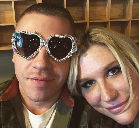 Macklemore, Kesha