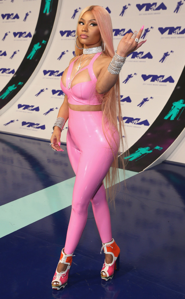 Our Favorite Nicki Minaj Pink-alicious VMA Outfits!
