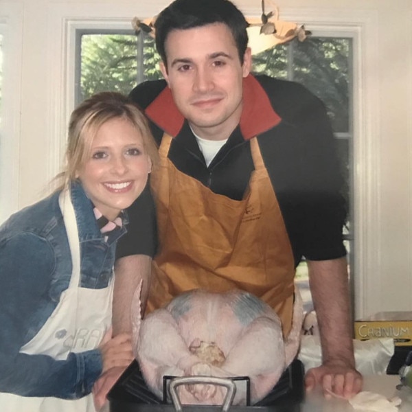 Como Freddie Prinze Jr. e Sarah Michelle Gellar evitam a vida de celebridade 'BS'