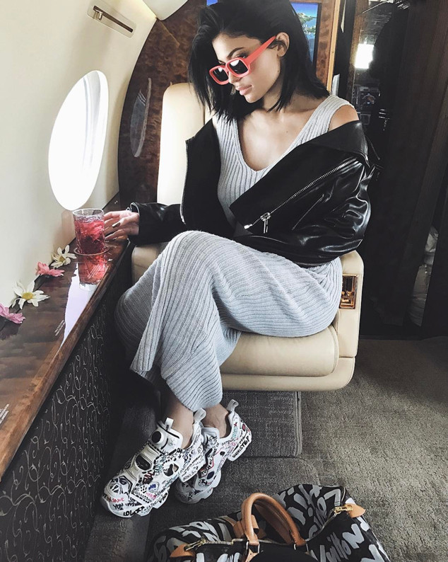 The pair of Gucci Flashtrek SEGA White of Kylie Jenner on his account  Instagram @kyliejenner