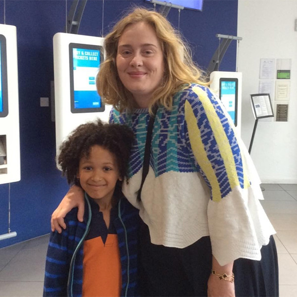 Adele Hosts Movie Screening For Children Impacted By Grenfell Tower E Online