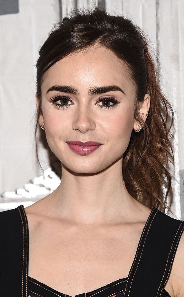 Lily Collins, Eyebrows