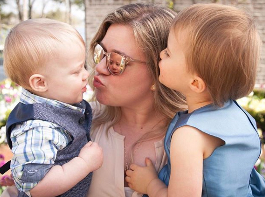 Kelly clarkson / spouse / children Kelly Clarkson Husband And Kids . Kelly Clarkson Jokes About Raising Four Kids: ''Wine Is ...