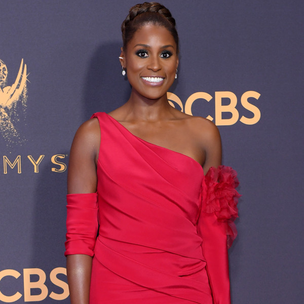 Issa Rae Looking for Just One Emmys Photo: Where Is Shonda Rhimes?