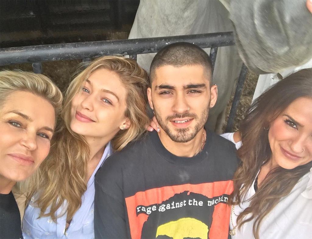 Gigi Hadid, Zayn Malik, Yolanda Hadid, Trisha Hadid