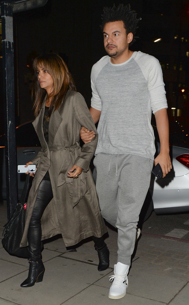 Halle Berry And Boyfriend Alex Da Kid Break Up What Went Wrong E Online Halle Berry And Boyfriend Alex Da Kid Break Up What Went Wrong E Online