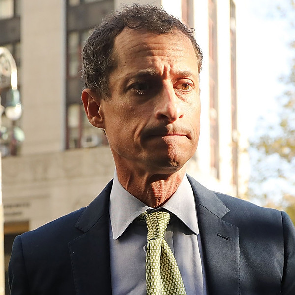 Anthony Weiner Sentenced to 21 Months in Prison for Sexting Minor