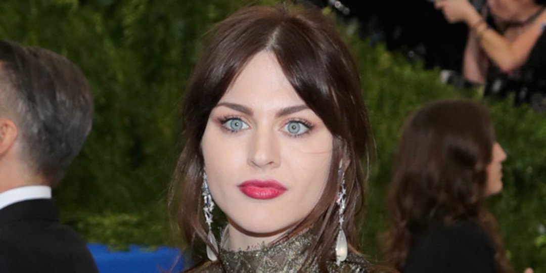kurt cobain s daughter frances bean