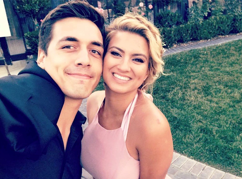 Tori Kelly, Instagram