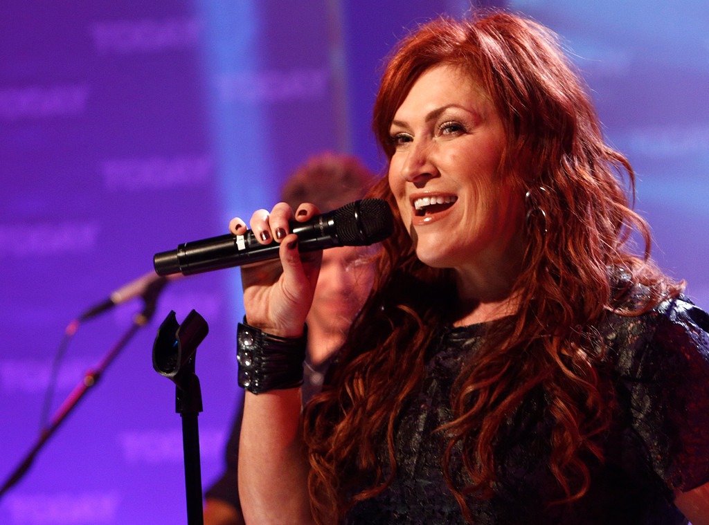 Jo Dee Messina Diagnosed With Cancer E News 