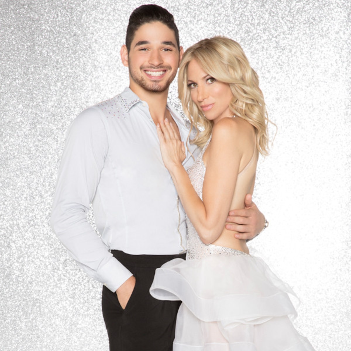 Debbie Gibson Gets Emotional In First Performance Since Lyme Disease E Online Debbie Gibson Gets Emotional In First Performance Since Lyme Disease E Online