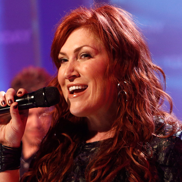 Jo Dee Messina Diagnosed With Cancer | E! News