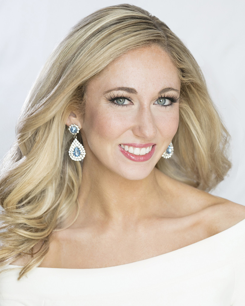 Miss Connecticut From Meet The 2018 Miss America Contestants E News