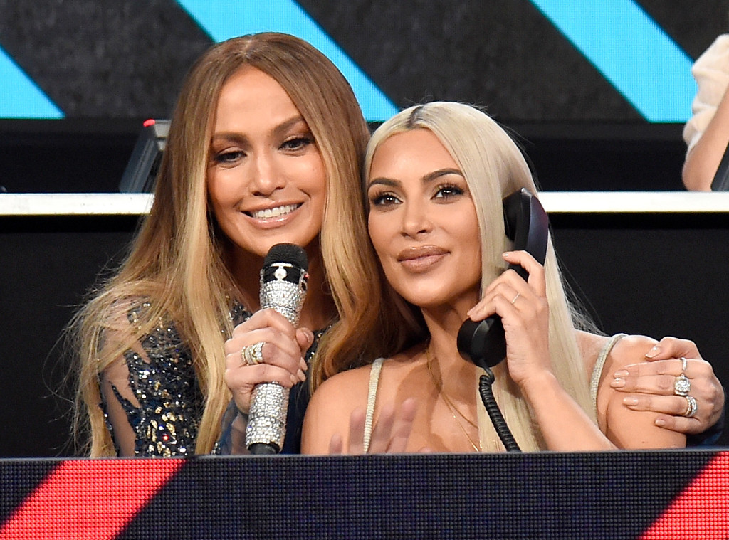 One Voice: Somos Live!, Kim Kardashian, Jennifer Lopez