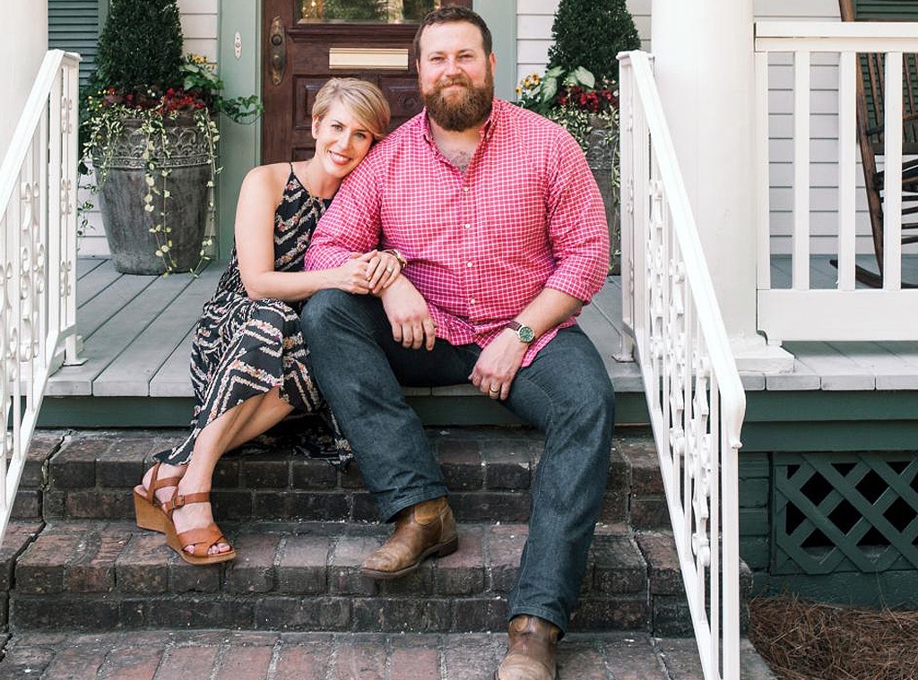 ESC: HGTV, Home Town, Erin Napier, Ben Napier