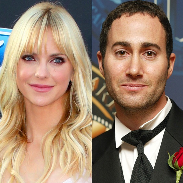 Todo lo que sabemos sobre el romance de Anna Faris y Michael Barrett