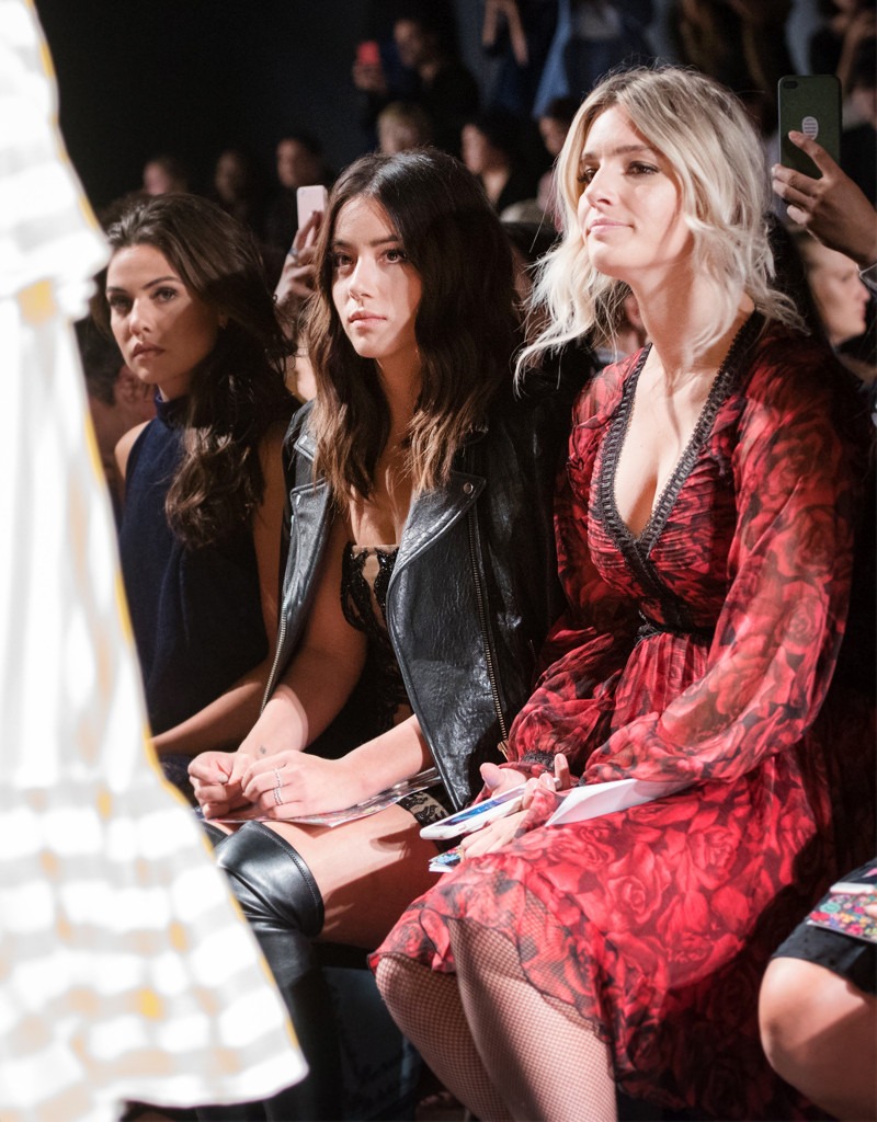 ESC: Sonia Young, Chloe Bennet