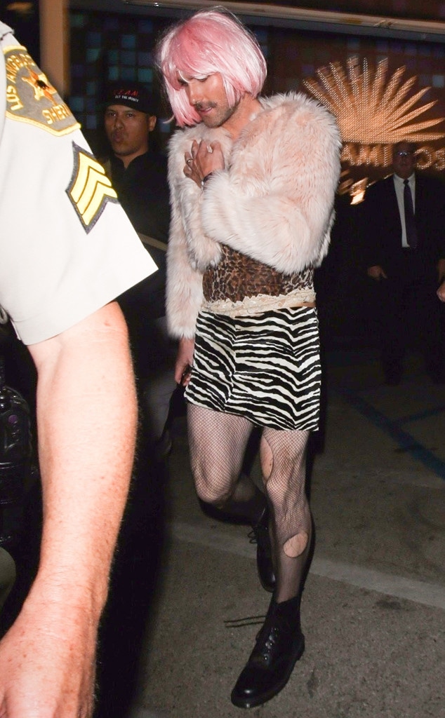 Adam Levine, Halloween