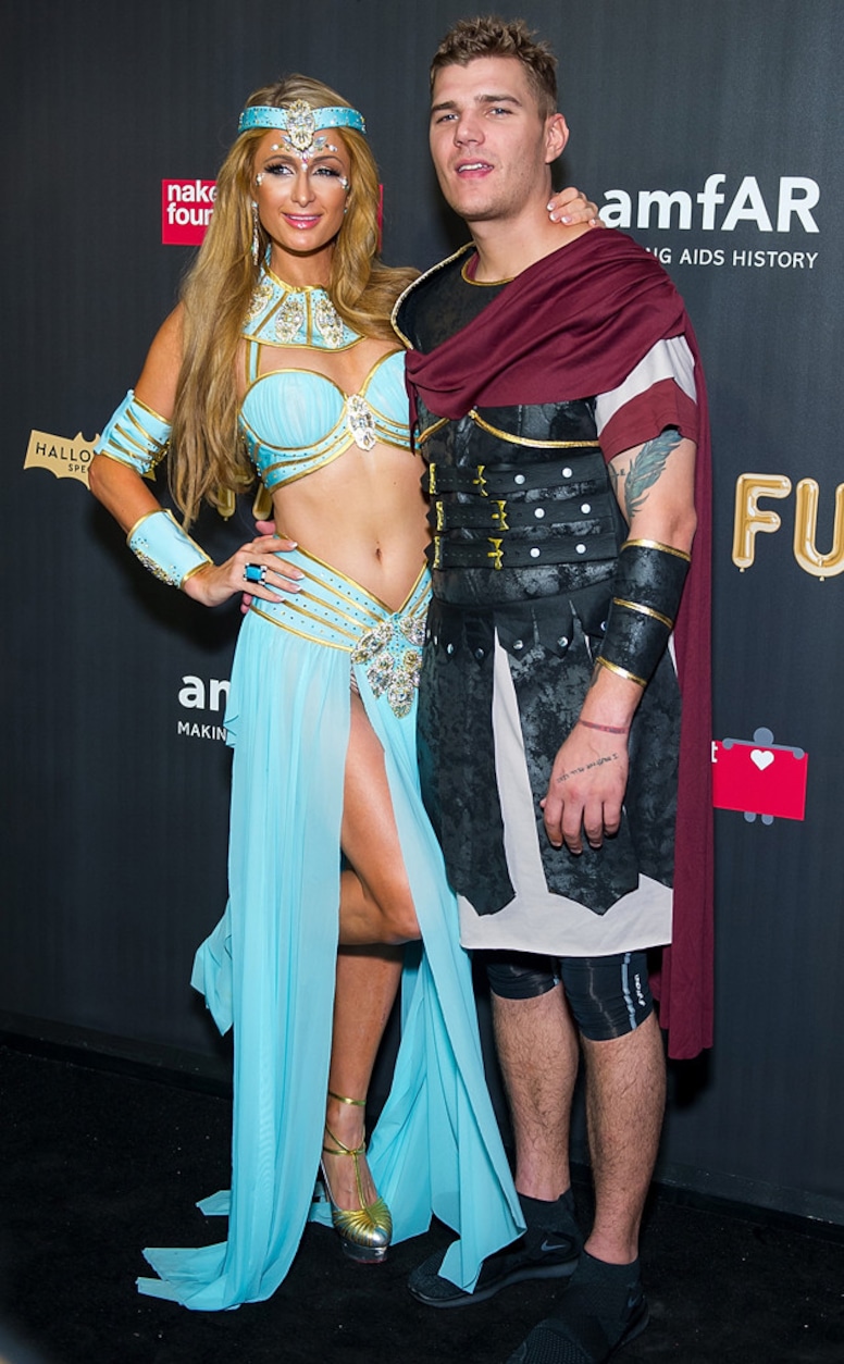 Paris Hilton, Chris Zylka, Halloween