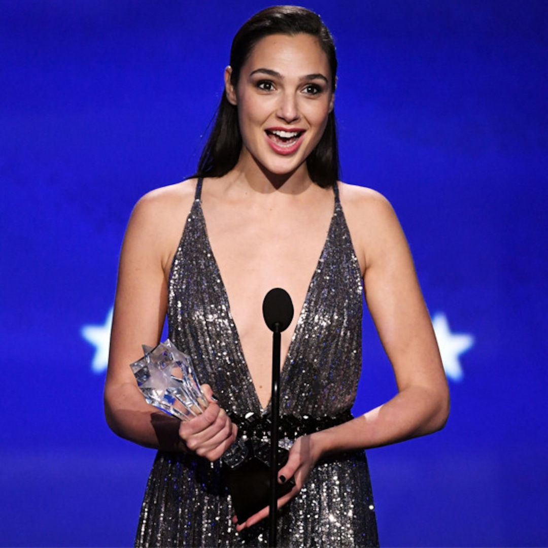 Gal Gadot Delivers Powerful Speech at 2018 Critics' Choice Awards