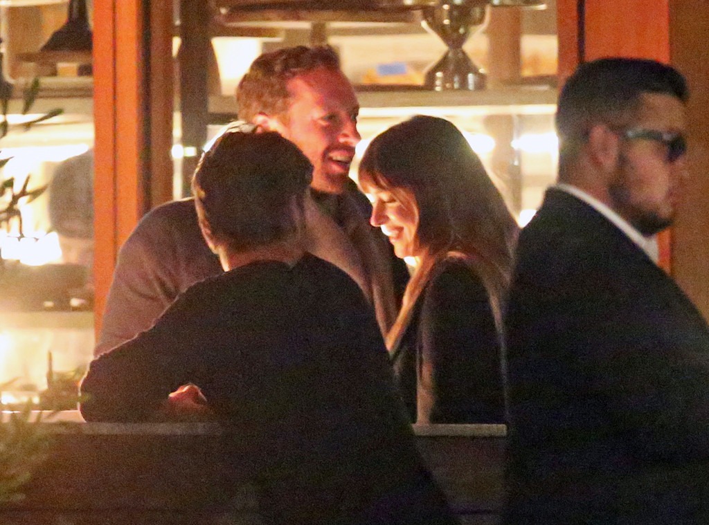 Chris Martin and Dakota Johnson Hold Hands During Date Night | E! News