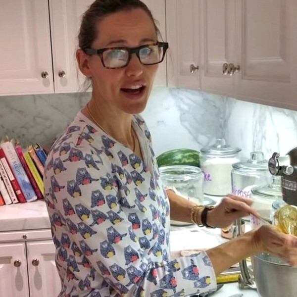 Jennifer Garner's ''Pretend Cooking Show'' Will Make You Actually