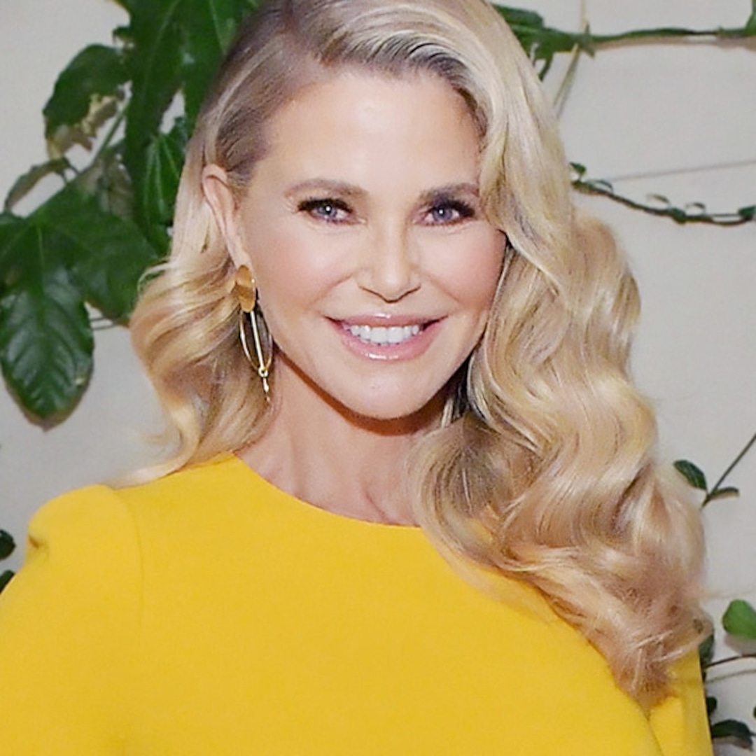 christie brinkley shares her favorite 4 beauty product christie brinkley shares her favorite 4 beauty product