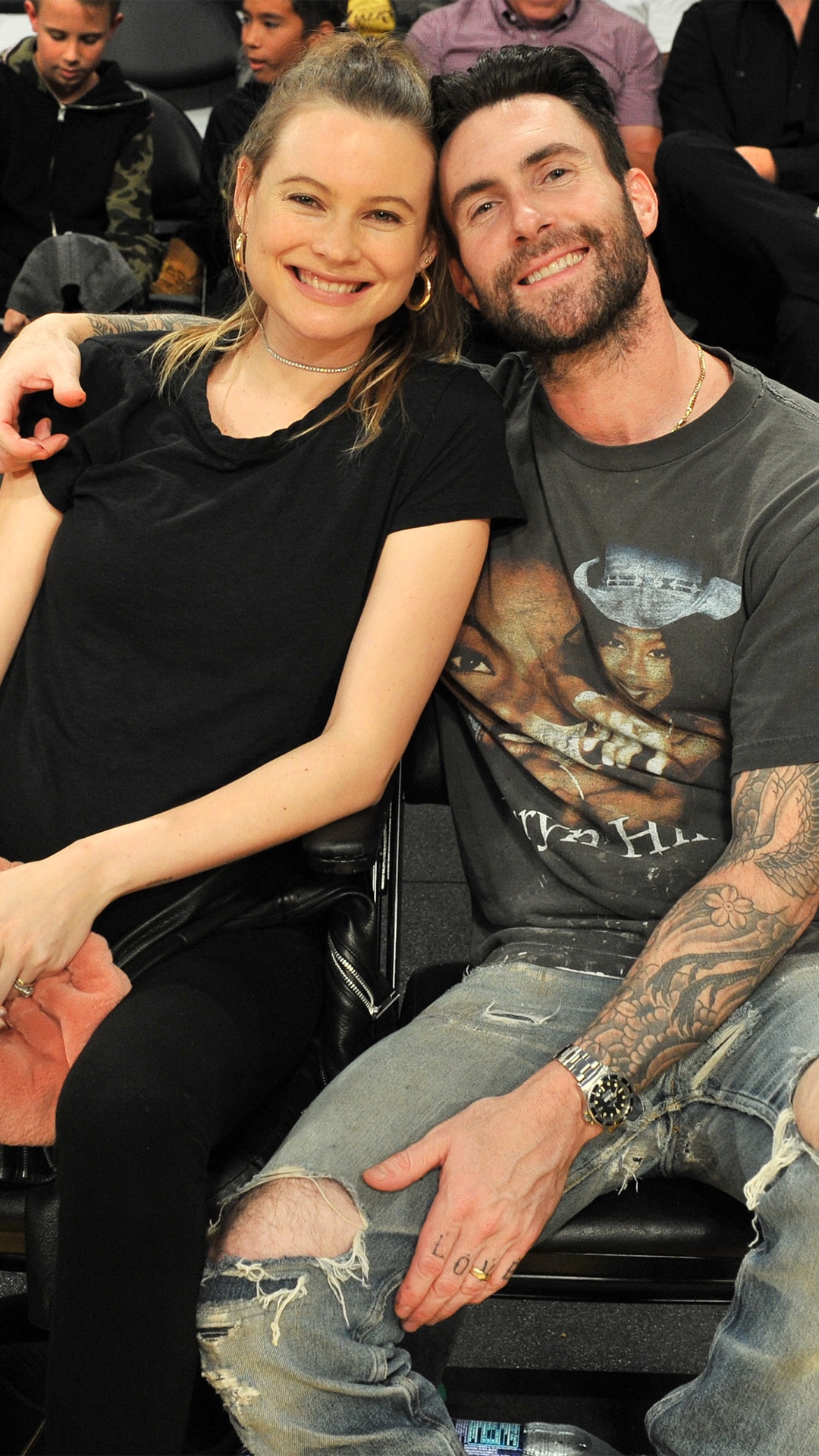 Behati Prinsloo, Adam Levine