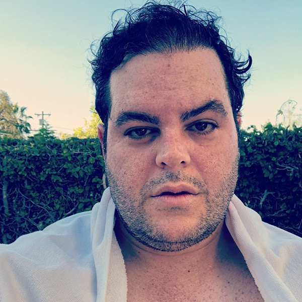 Josh Gad, Instagram