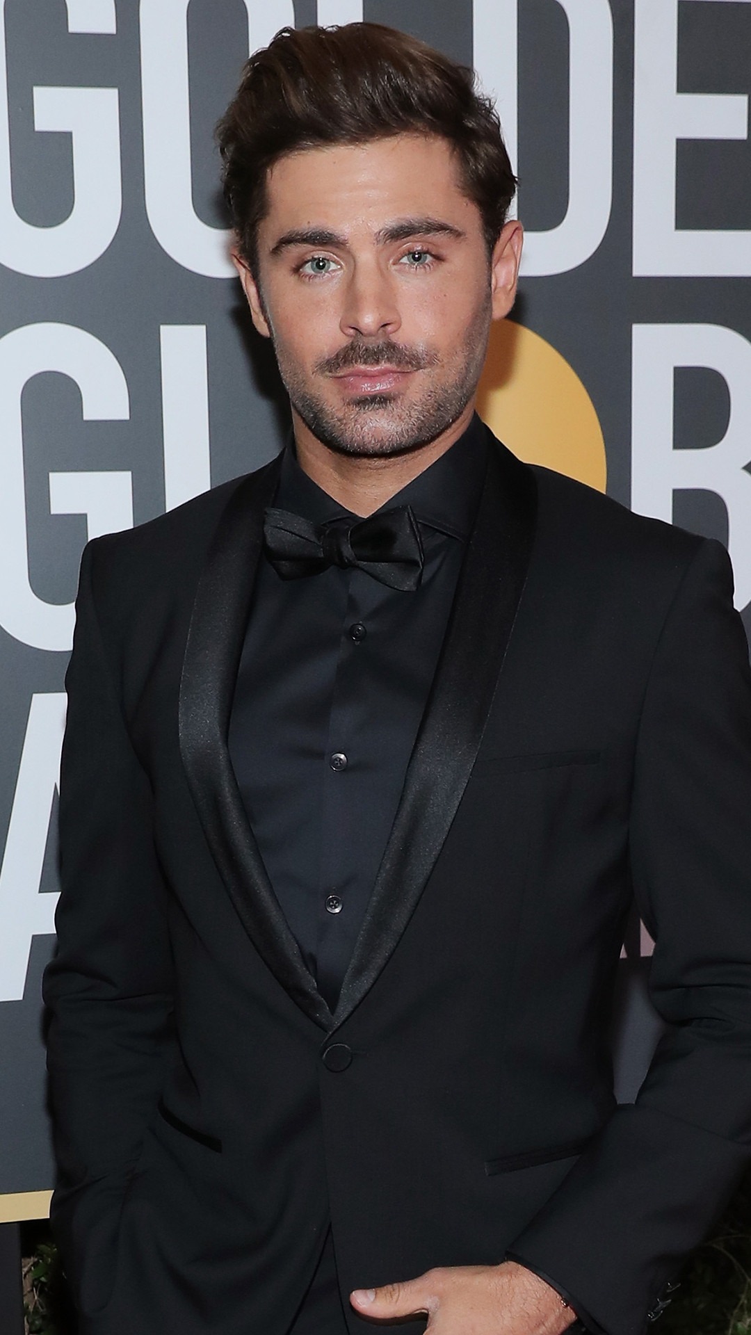 Zac Efron, 2018 Golden Globes, Red Carpet Fashions