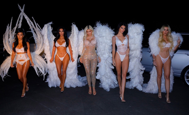 Kourtney Kardashian, Kim Kardashian, Kylie Jenner, Kendall Jenner, Khloe Kardashian, Halloween, Victorias Sectret Models