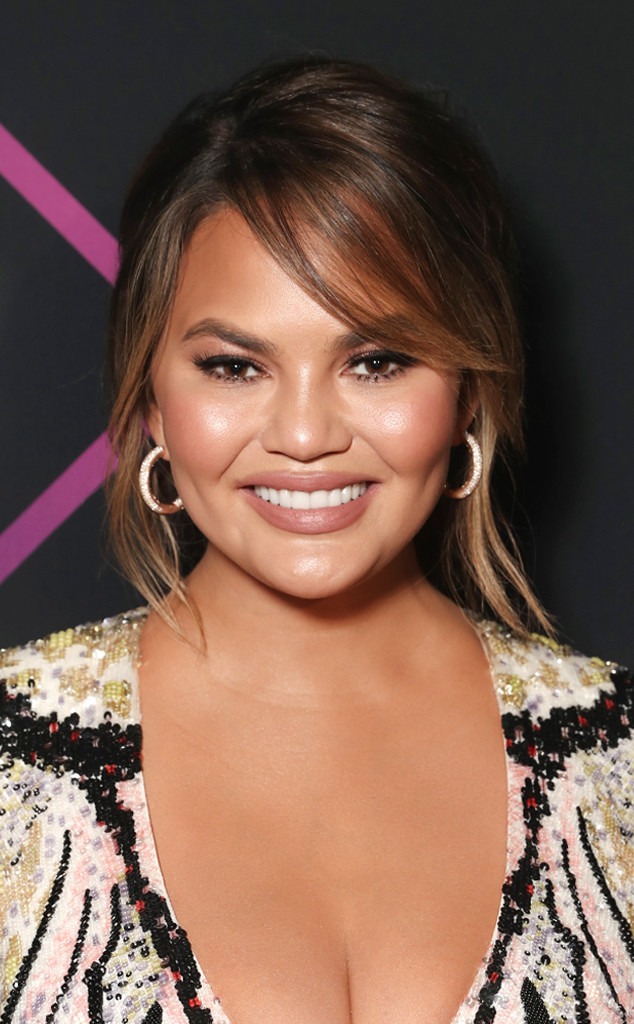 ESC: Chrissy Teigen, 2018 E! Peoples Choice Awards, Beauty