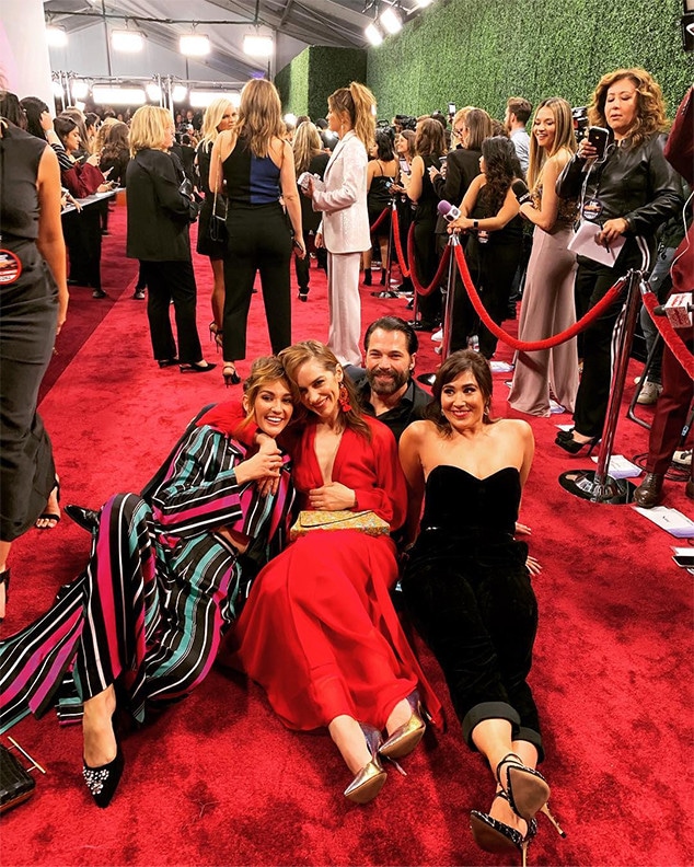 Wynonna Earp, Melanie Scrofano, Tim Rozon, Katherine Barrell, Emily Andras, Red Carpet, People's Choice Awards, Instagram