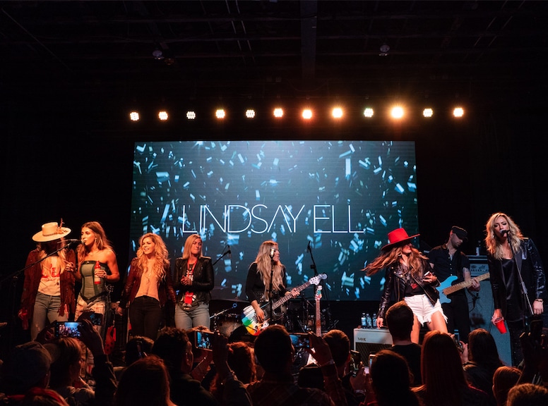 Lindsay Ell, Clare Dunn, Kassi Ashton, The Sisterhood Band, Cassadee Pope, Natalie Stovall