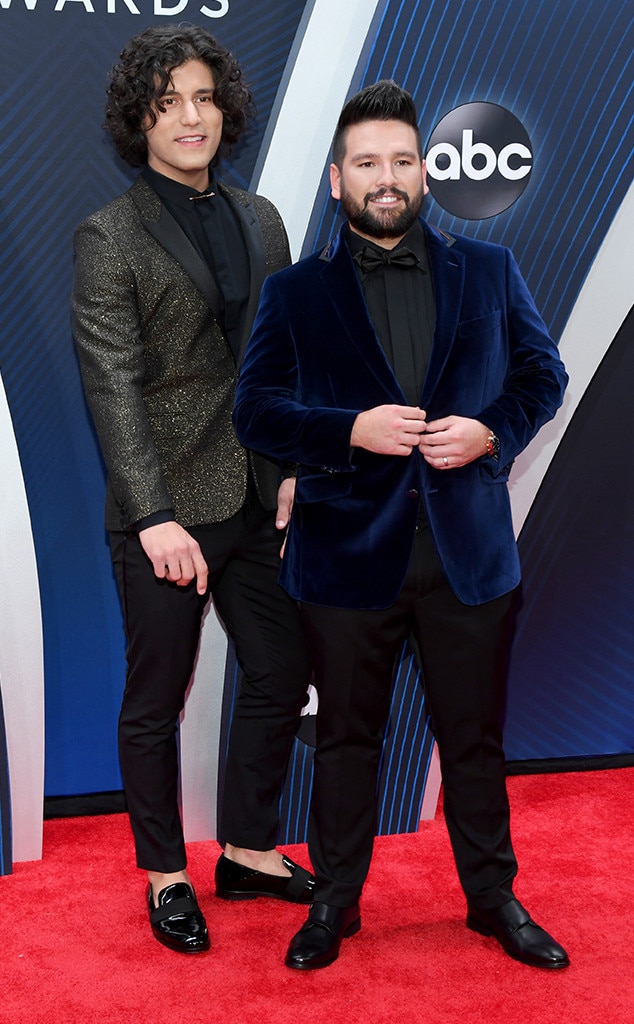 Dan + Shay from CMA Awards 2018: Red Carpet Fashion | E! News