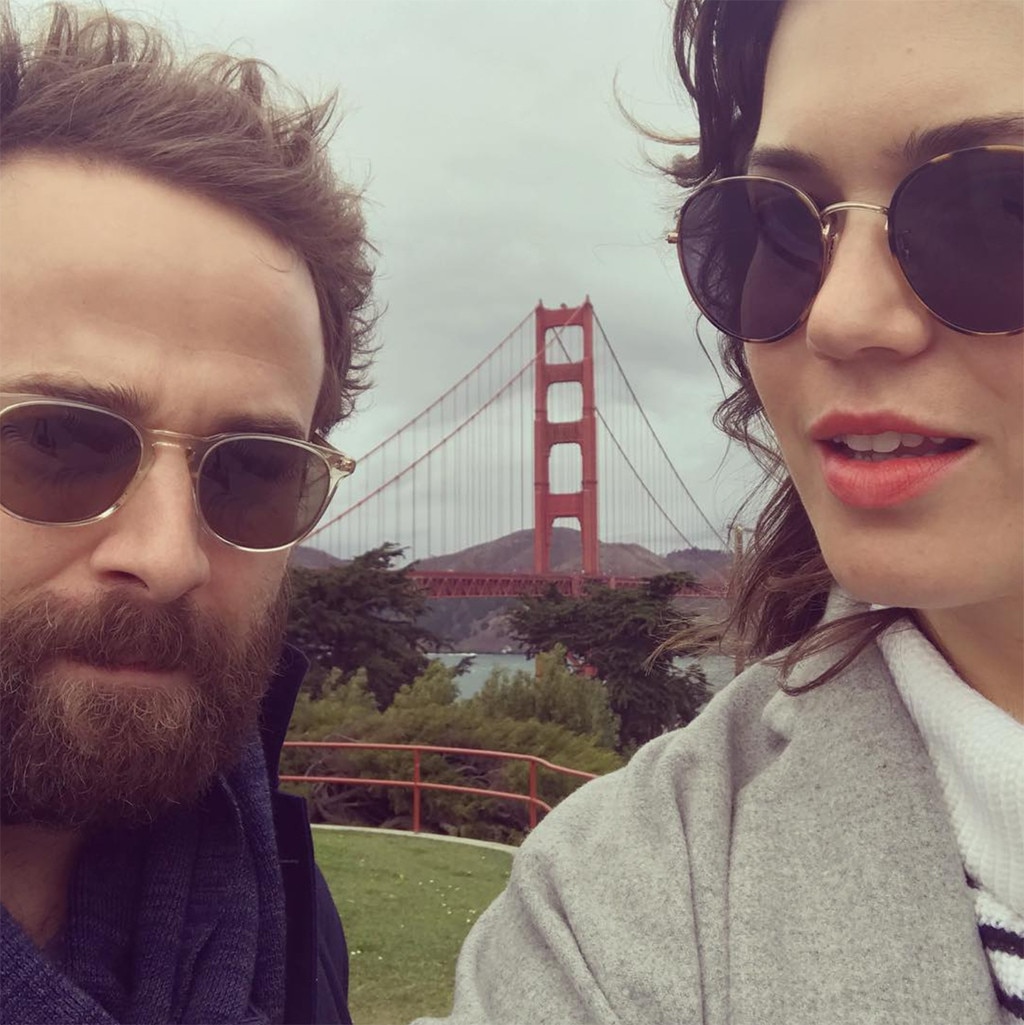 Mandy Moore dá à luz e dá as boas-vindas ao bebê nº 3 com Taylor Goldsmith