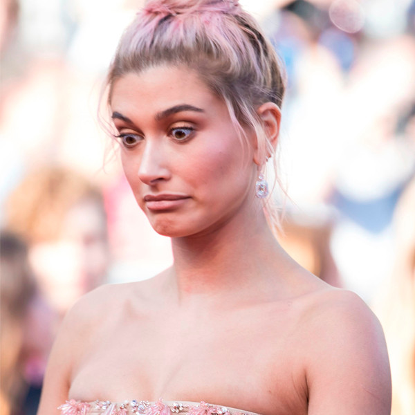 Um Hailey Baldwin Accidentally Followed A Selena Gomez Fan Account E