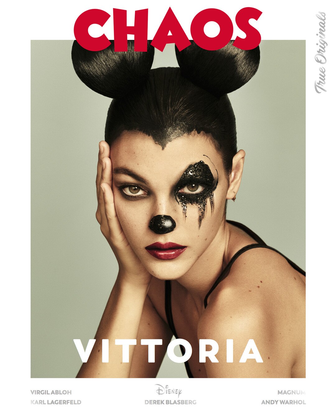 Vittoria Cerreti from Chaos Magazine celebra el cumpleaños 90 de Mickey