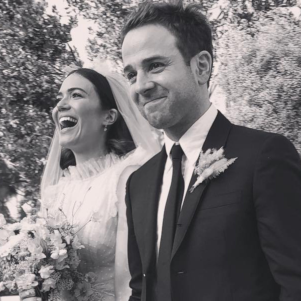 Mandy Moore Performing At Her Wedding Reception Is Bride Goals E Radio Usa
