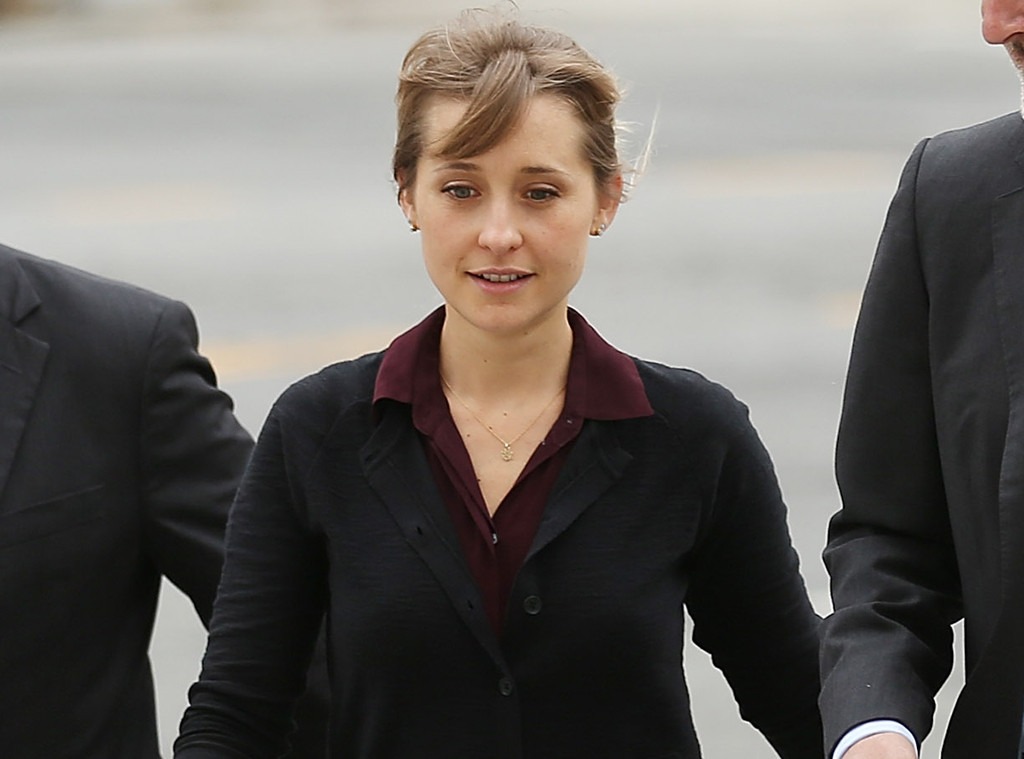 Allison Mack, Court