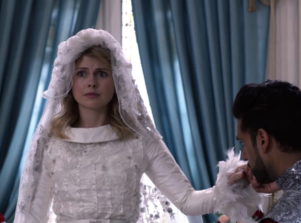 The A Christmas Prince Sequel Is Very Bad And Also Good E Online Ap Christmas Prince Royal Wedding