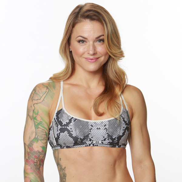 Christmas Abbott Pleads Not Guilty To Criminal Mischief Charges E Online