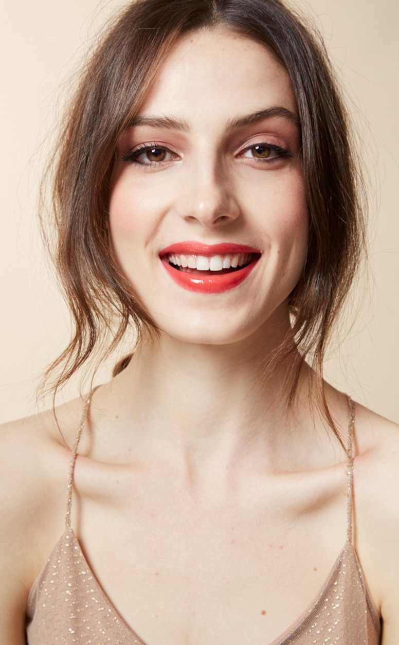 ESC: Meghan Markle Makeup Artist