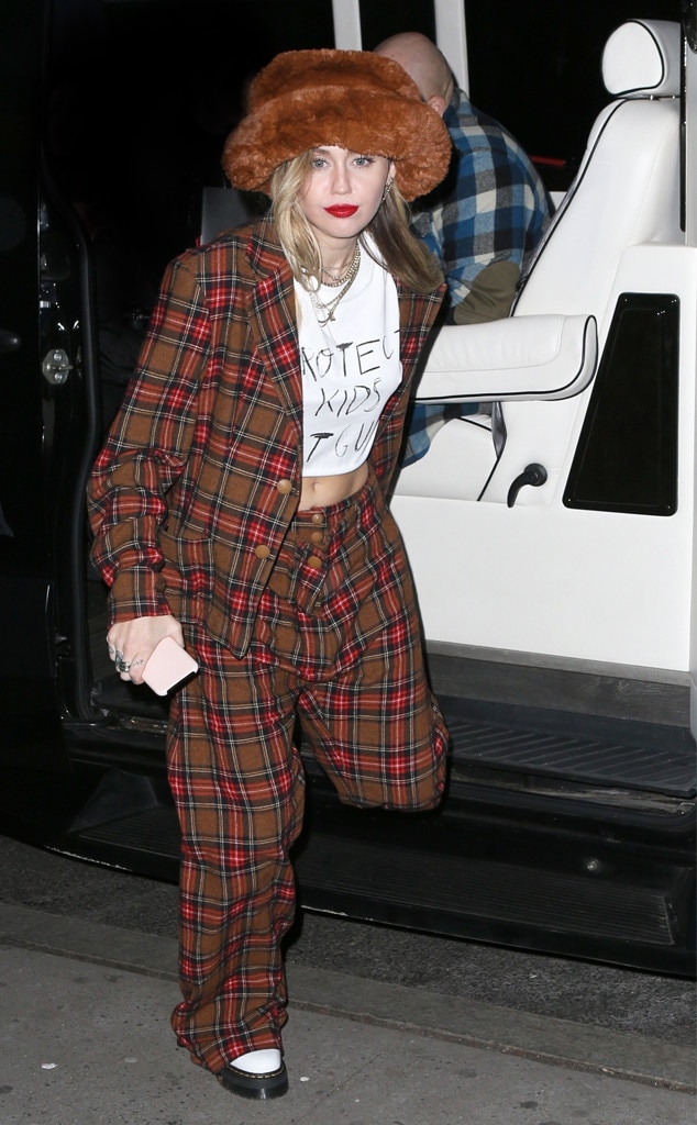 Miley Cyrus from The Big Picture: Today's Hot Photos | E! News
