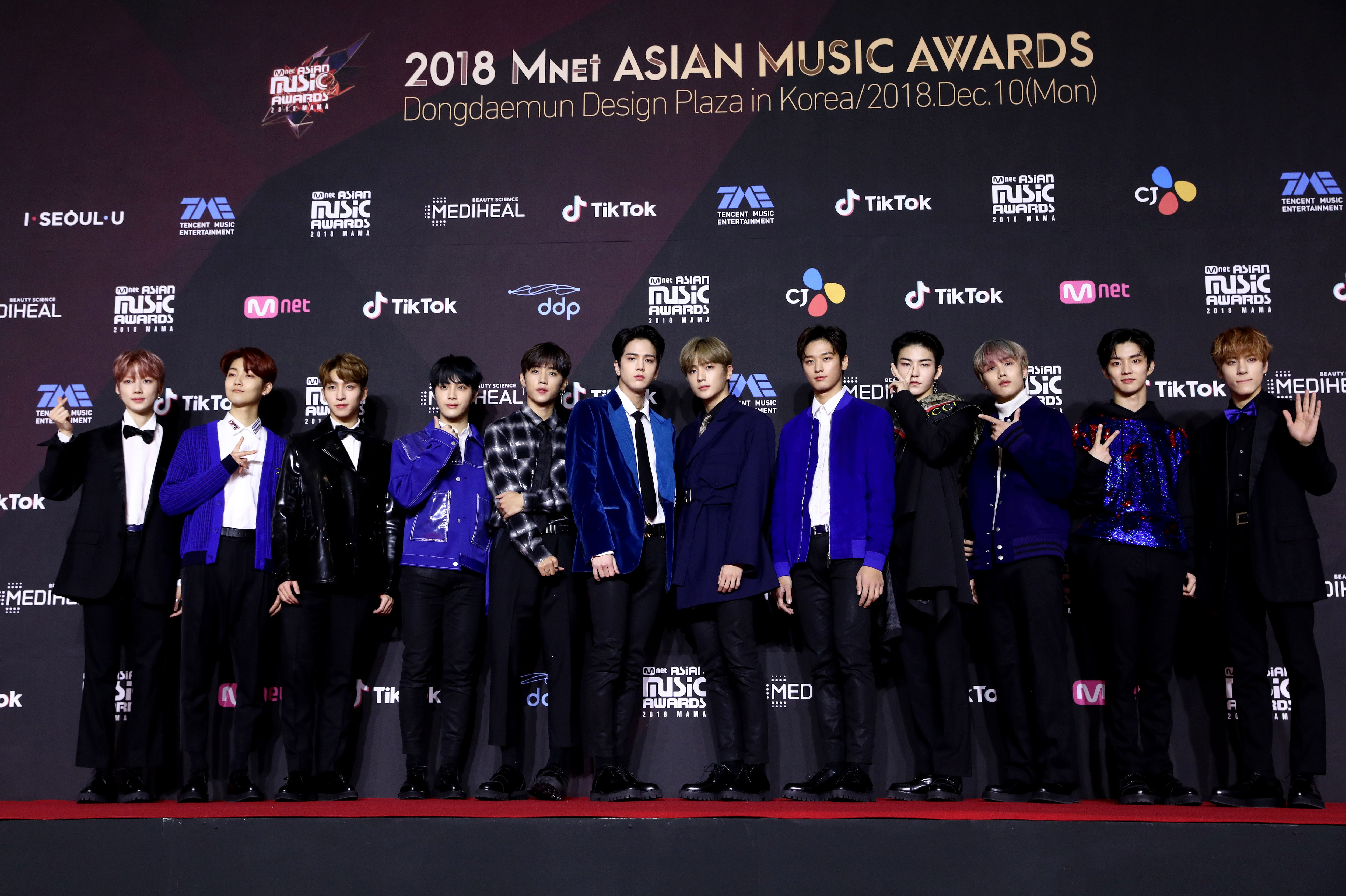 The Boyz. Mnet Asian Music Awards BTS. Санён the Boyz. The Boyz Mnet.