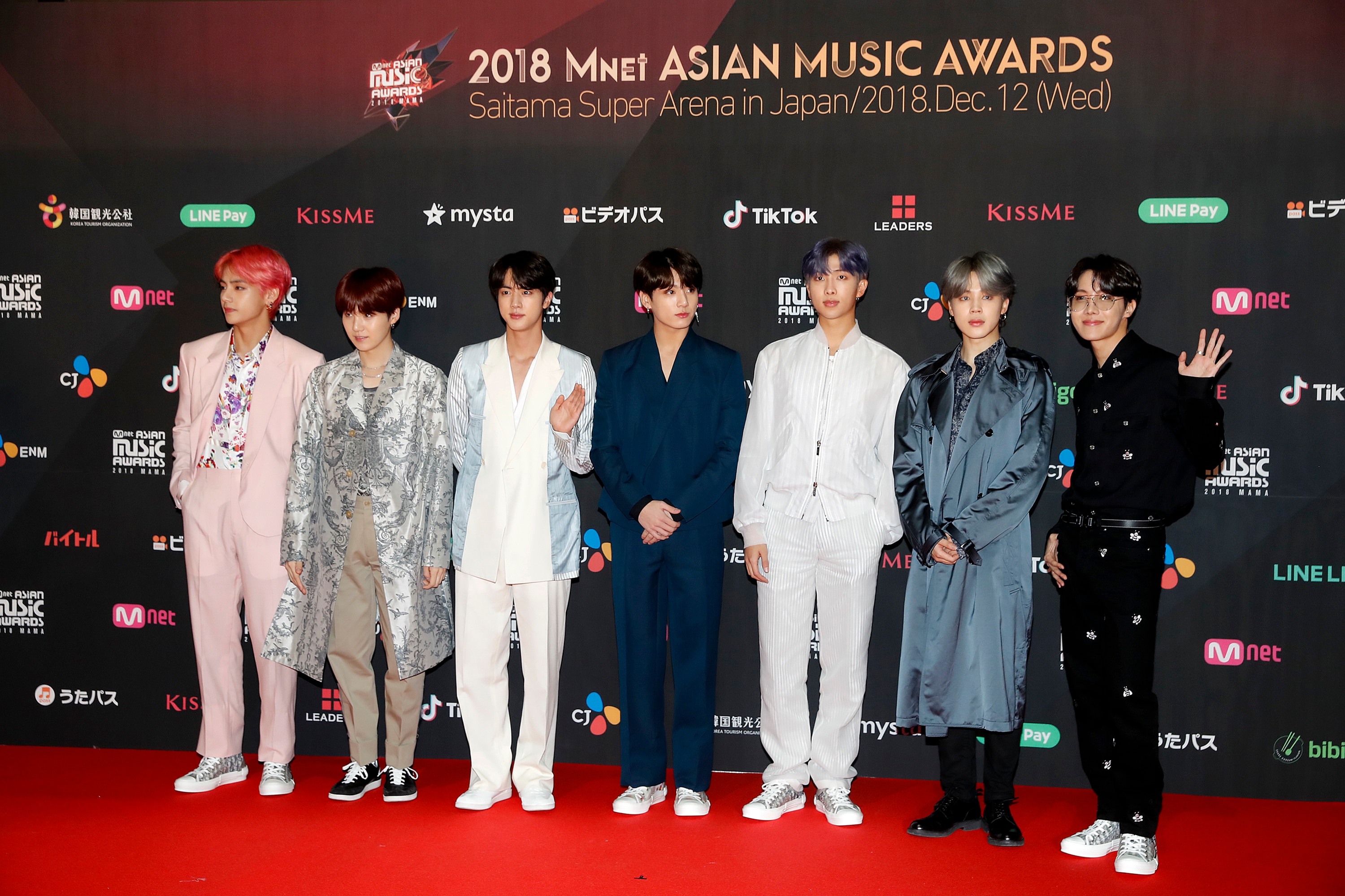 BTS from All The Red Carpet Looks From The 2018 MAMA Fans' Choice In ...