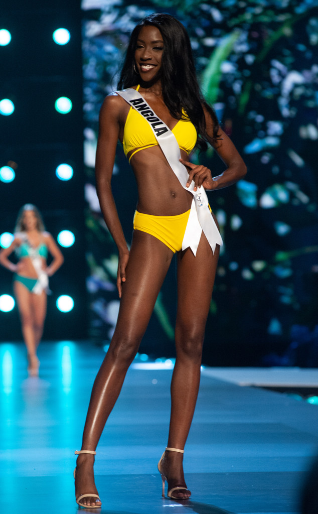 Photos From Miss Universe 18 Swimsuit Competition E Online Ap