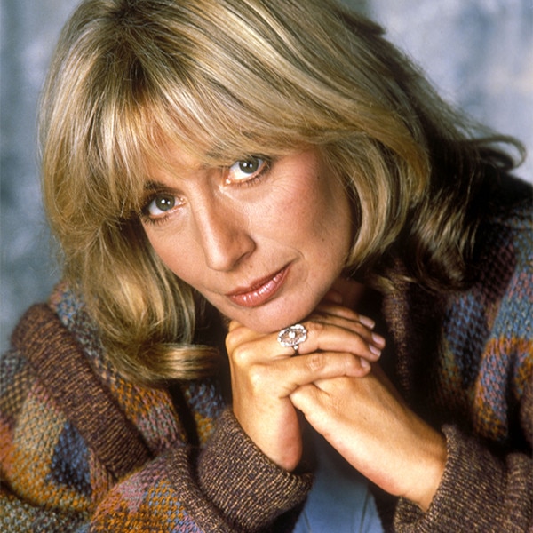 Penny Marshall, Star of Laverne and Shirley, Dead at Age 75 - E! Online picture